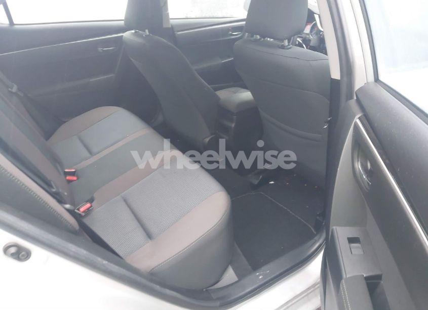 Photo 8 of 2019 Toyota Corolla LE (VIN 2T1BURHE0KC181014)