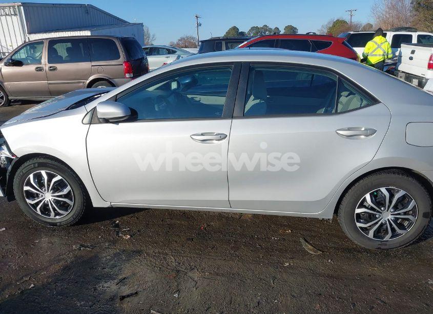 Photo 14 of 2019 Toyota Corolla LE (VIN 2T1BURHE0KC187315)