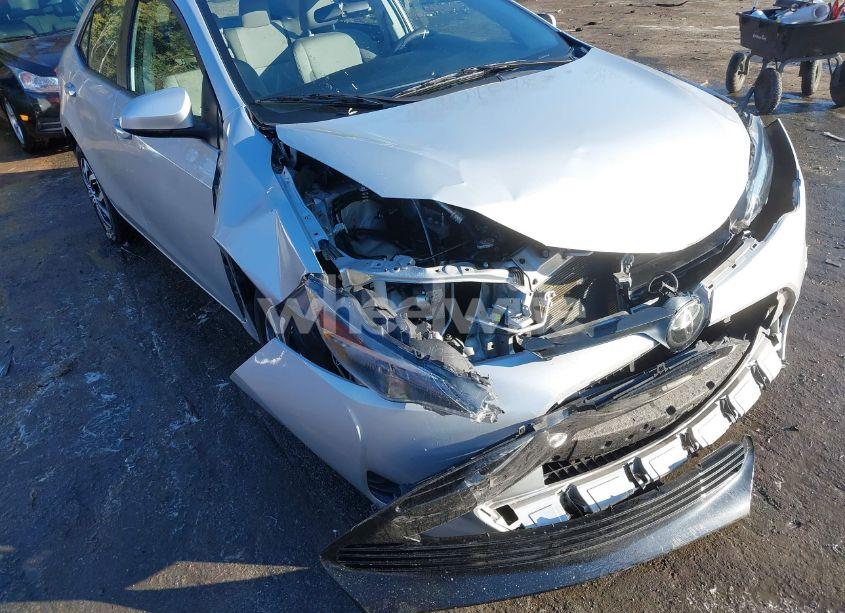 Photo 6 of 2019 Toyota Corolla LE (VIN 2T1BURHE0KC187315)