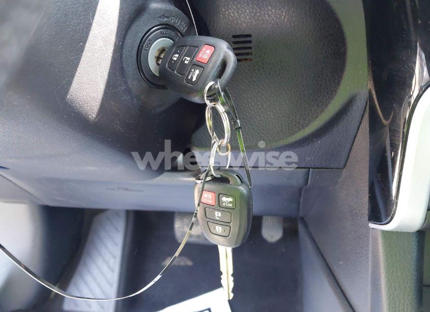 Photo 11 of 2019 Toyota Corolla LE (VIN 2T1BURHE0KC187508)