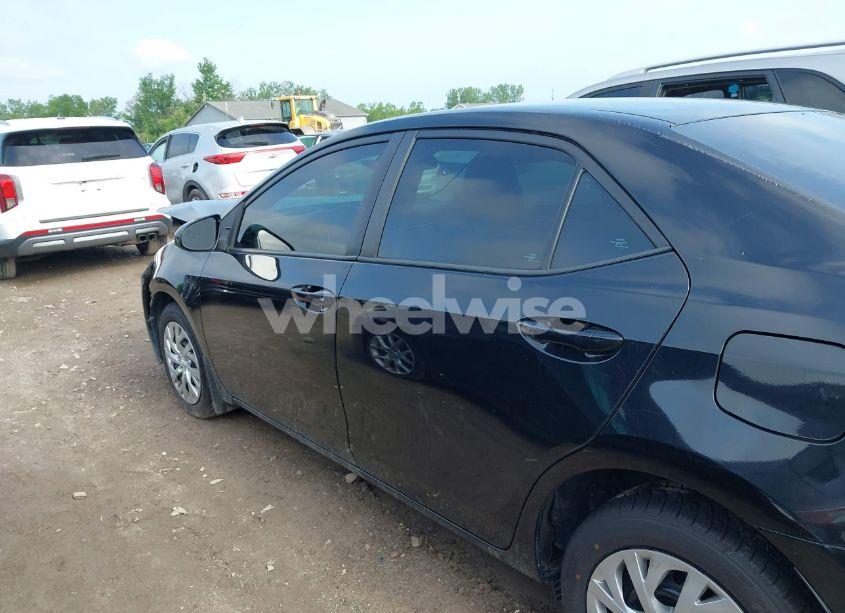 Photo 14 of 2019 Toyota Corolla LE (VIN 2T1BURHE0KC187508)