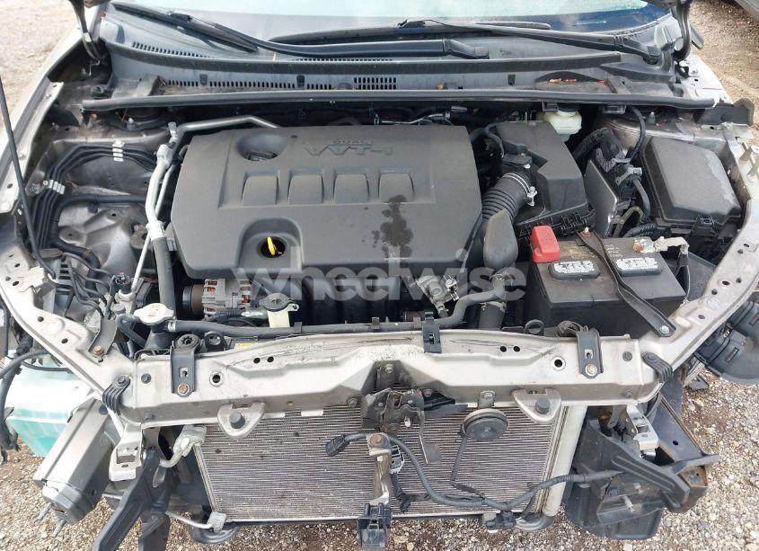 Photo 10 of 2019 Toyota Corolla LE (VIN 2T1BURHE0KC189520)