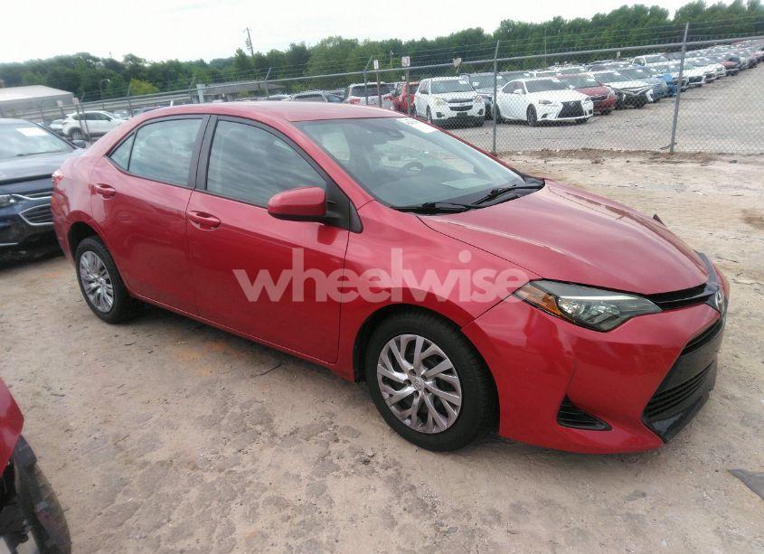 2019 Toyota Corolla LE (VIN 2T1BURHE0KC212830) main photo