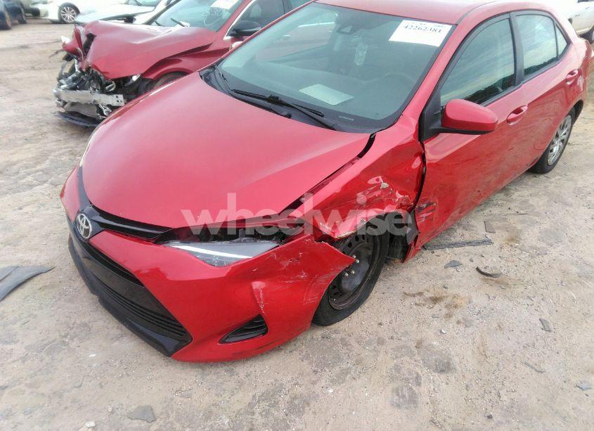 Photo 6 of 2019 Toyota Corolla LE (VIN 2T1BURHE0KC212830)