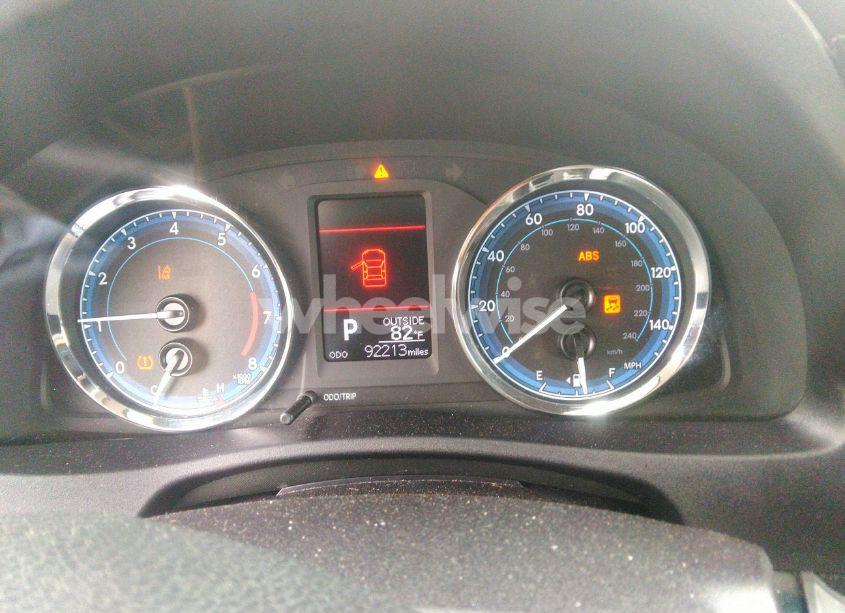 Photo 7 of 2019 Toyota Corolla LE (VIN 2T1BURHE0KC212830)