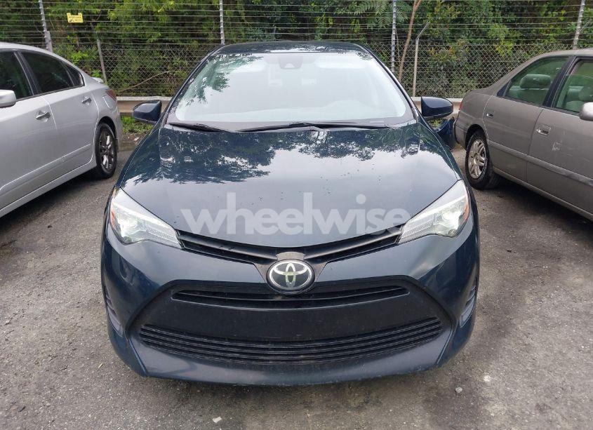 Photo 13 of 2019 Toyota Corolla LE (VIN 2T1BURHE0KC217106)