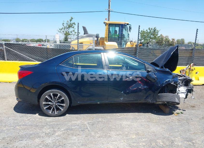 Photo 13 of 2019 Toyota Corolla SE (VIN 2T1BURHE0KC222385)