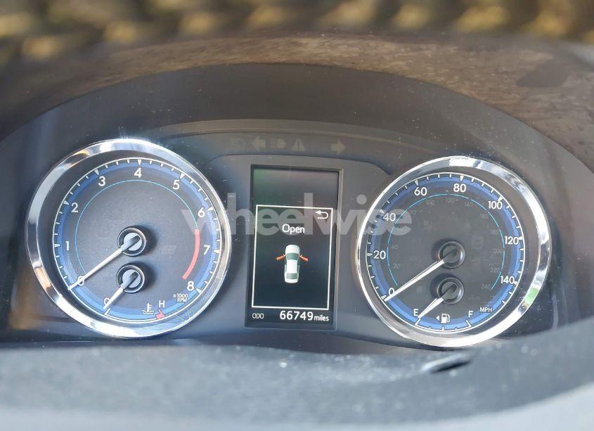 Photo 7 of 2019 Toyota Corolla SE (VIN 2T1BURHE0KC222385)