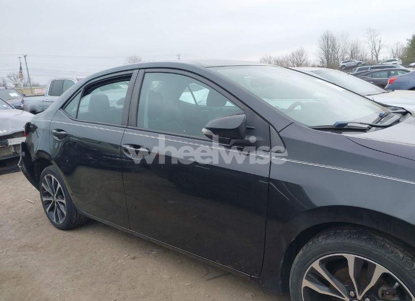 Photo 13 of 2019 Toyota Corolla SE (VIN 2T1BURHE0KC224458)