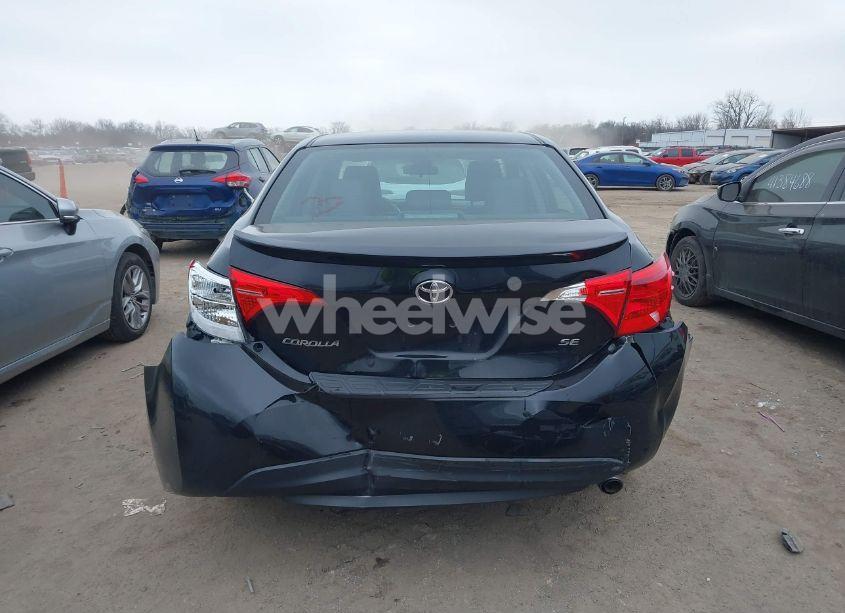 Photo 16 of 2019 Toyota Corolla SE (VIN 2T1BURHE0KC224458)