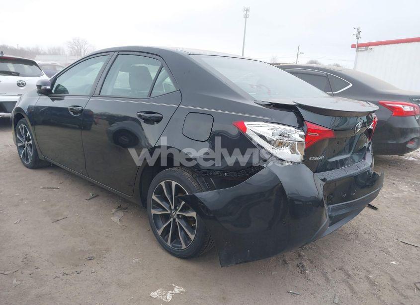 Photo 3 of 2019 Toyota Corolla SE (VIN 2T1BURHE0KC224458)