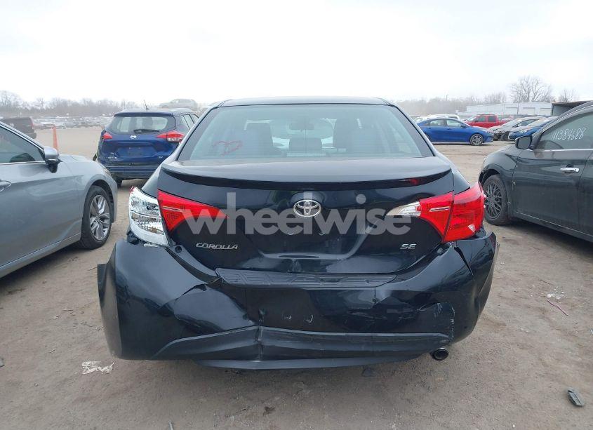 Photo 6 of 2019 Toyota Corolla SE (VIN 2T1BURHE0KC224458)