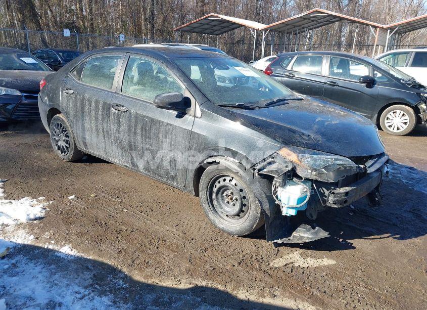 2019 Toyota Corolla LE (VIN 2T1BURHE0KC224847) main photo