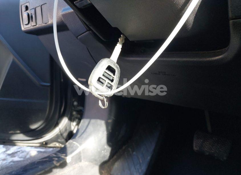 Photo 11 of 2019 Toyota Corolla LE (VIN 2T1BURHE0KC224847)