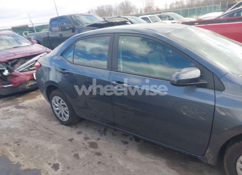 Photo 13 of 2019 Toyota Corolla LE (VIN 2T1BURHE0KC246864)