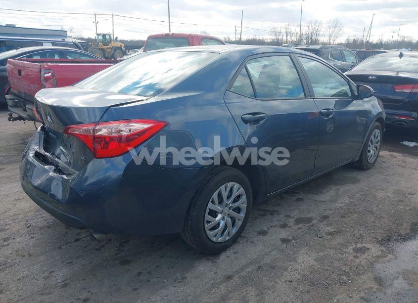 Photo 4 of 2019 Toyota Corolla LE (VIN 2T1BURHE0KC246864)