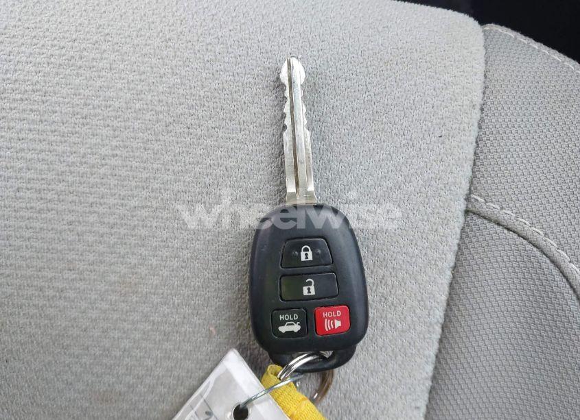 Photo 11 of 2014 Toyota Corolla LE (VIN 2T1BURHE1EC018571)