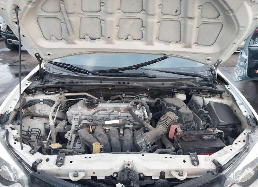 Photo 10 of 2014 Toyota Corolla LE (VIN 2T1BURHE1EC038206)