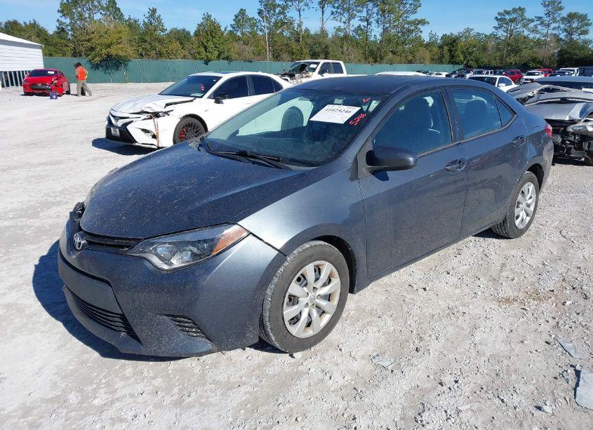 Photo 2 of 2014 Toyota Corolla LE (VIN 2T1BURHE1EC048427)
