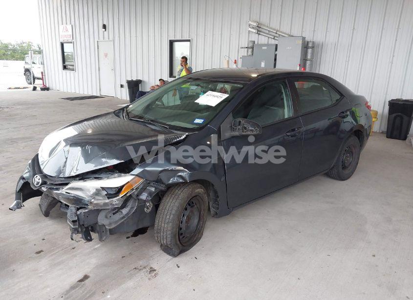 Photo 2 of 2014 Toyota Corolla L (VIN 2T1BURHE1EC126060)