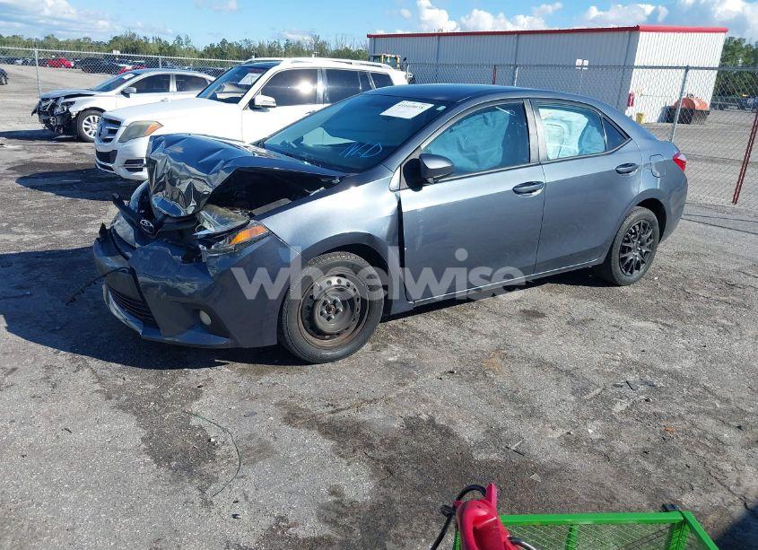 Photo 2 of 2014 Toyota Corolla LE (VIN 2T1BURHE1EC143747)