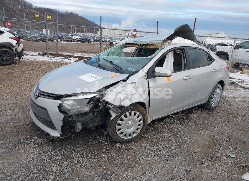 Photo 2 of 2014 Toyota Corolla LE (VIN 2T1BURHE1EC151489)