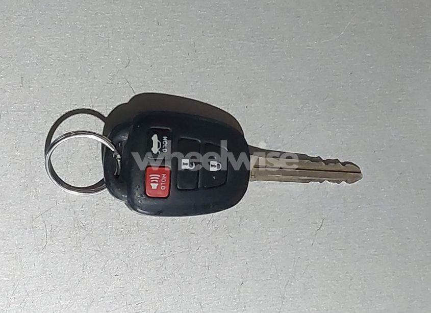 Photo 11 of 2014 Toyota Corolla LE (VIN 2T1BURHE1EC206703)