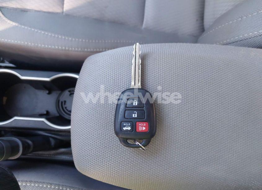 Photo 10 of 2014 Toyota Corolla LE (VIN 2T1BURHE1EC209682)