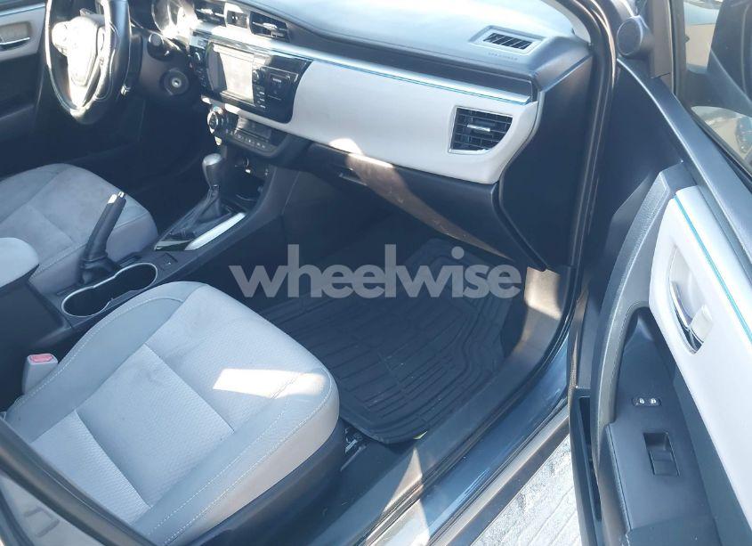 Photo 4 of 2014 Toyota Corolla LE (VIN 2T1BURHE1EC209682)