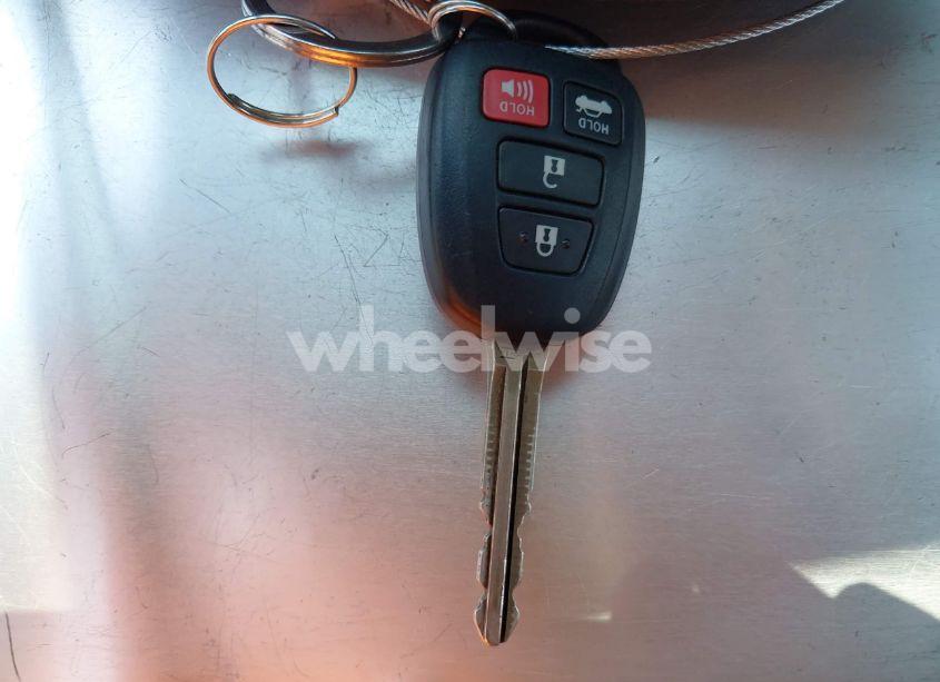 Photo 11 of 2014 Toyota Corolla LE (VIN 2T1BURHE1EC227891)