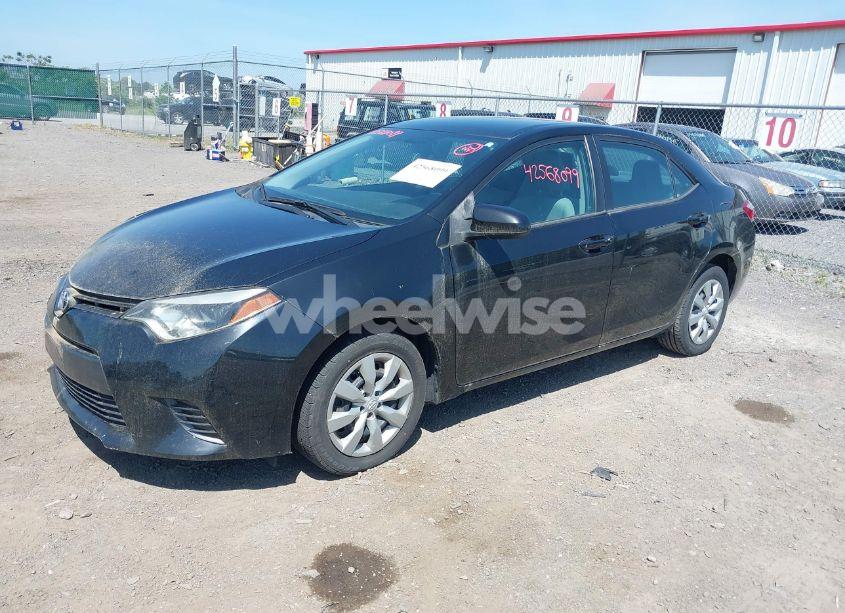 Photo 2 of 2015 Toyota Corolla LE (VIN 2T1BURHE1FC245888)
