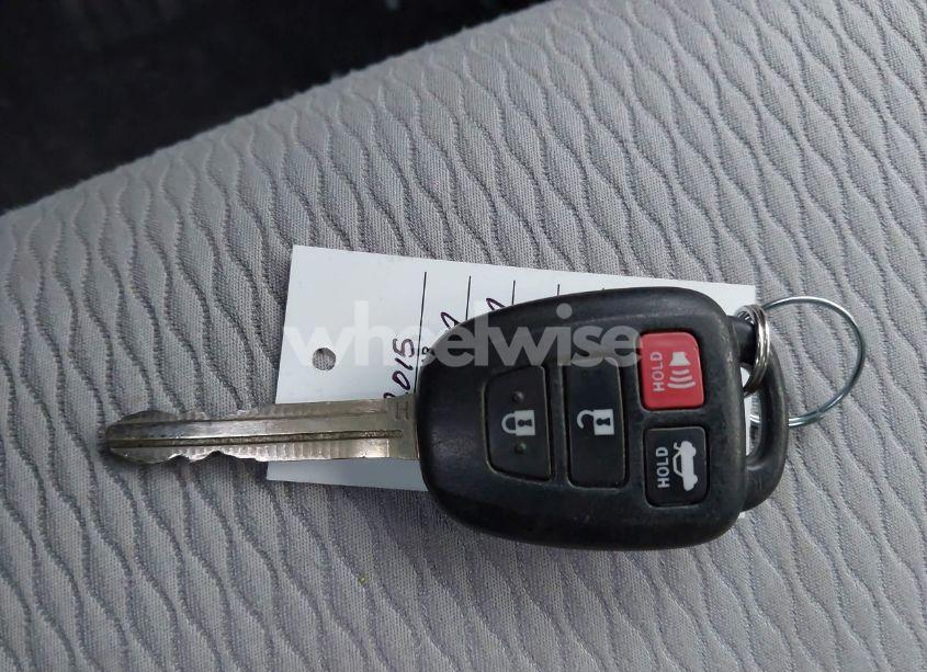 Photo 11 of 2015 Toyota Corolla LE (VIN 2T1BURHE1FC260553)