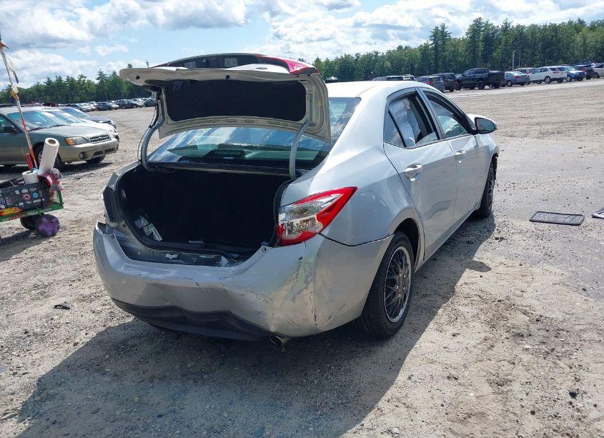 Photo 4 of 2015 Toyota Corolla S (VIN 2T1BURHE1FC266675)