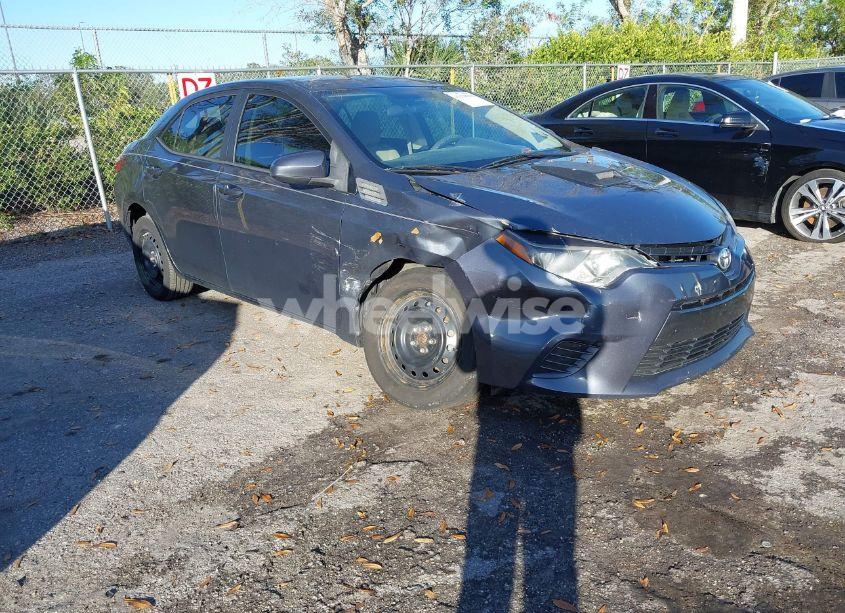 2015 Toyota Corolla LE (VIN 2T1BURHE1FC268846) main photo