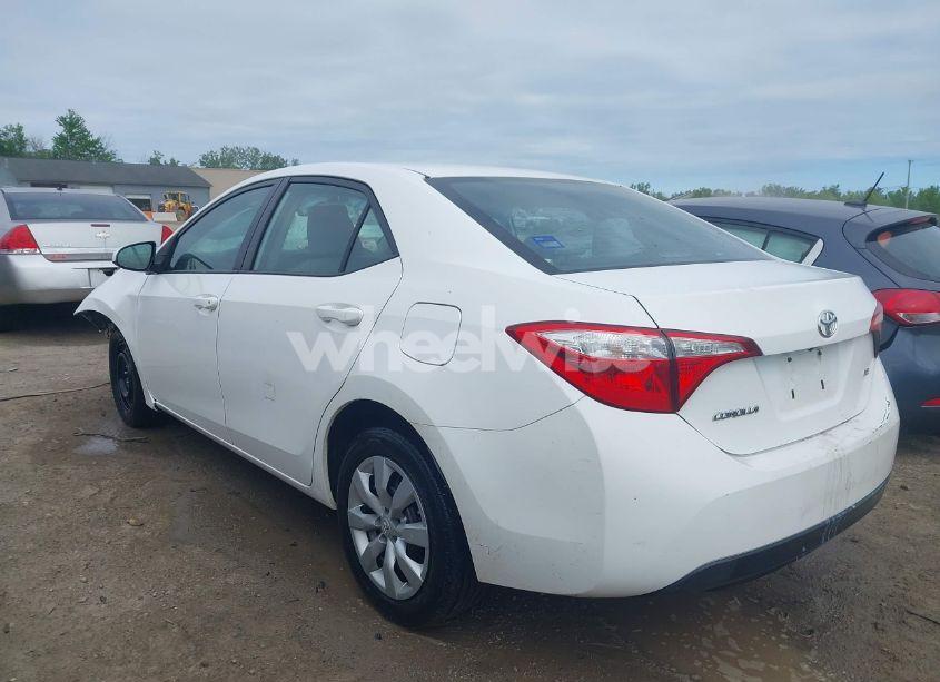 Photo 3 of 2015 Toyota Corolla LE (VIN 2T1BURHE1FC272928)
