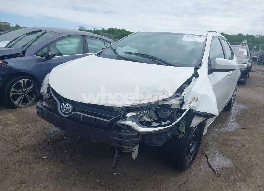 Photo 6 of 2015 Toyota Corolla LE (VIN 2T1BURHE1FC272928)