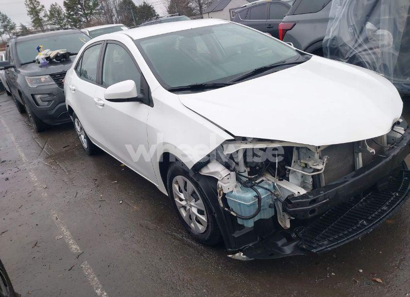 2015 Toyota Corolla L (VIN 2T1BURHE1FC279720) main photo