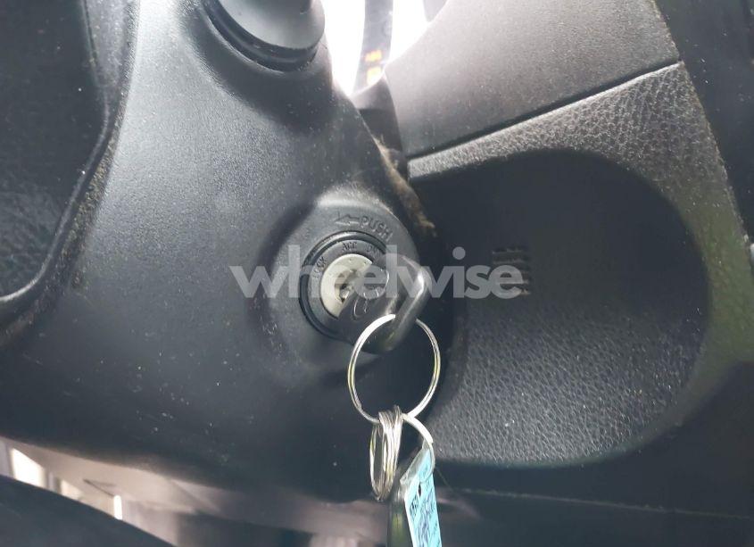 Photo 11 of 2015 Toyota Corolla L (VIN 2T1BURHE1FC279720)