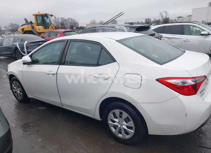 Photo 15 of 2015 Toyota Corolla L (VIN 2T1BURHE1FC279720)