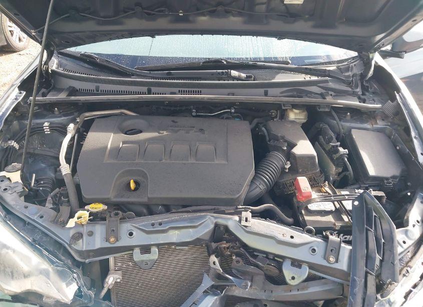 Photo 10 of 2015 Toyota Corolla L/LE/LE PLS/PRM/S/S PLS (VIN 2T1BURHE1FC282830)