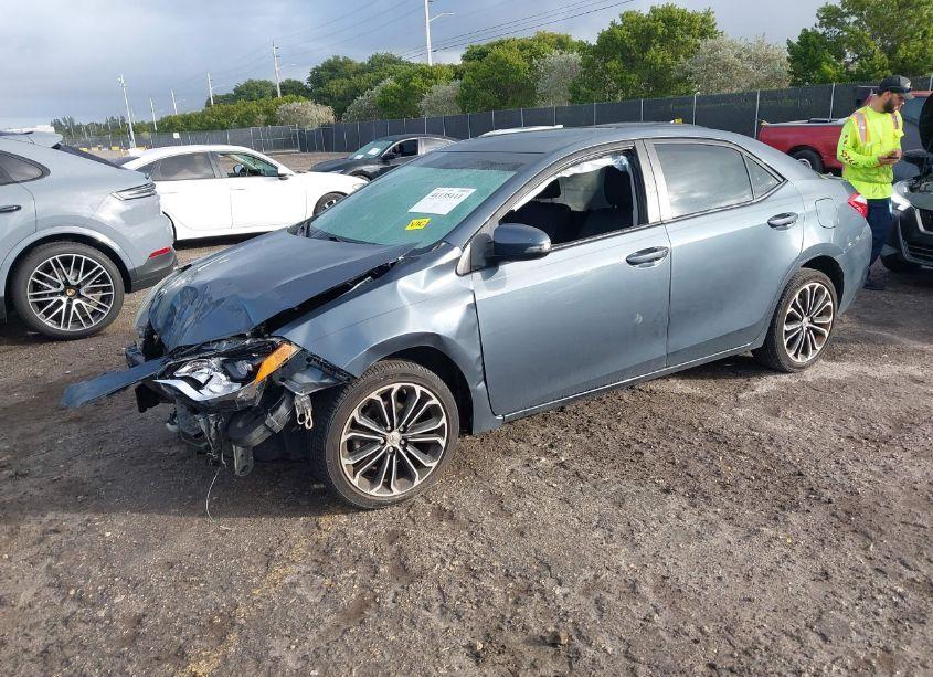 Photo 2 of 2015 Toyota Corolla L/LE/LE PLS/PRM/S/S PLS (VIN 2T1BURHE1FC282830)