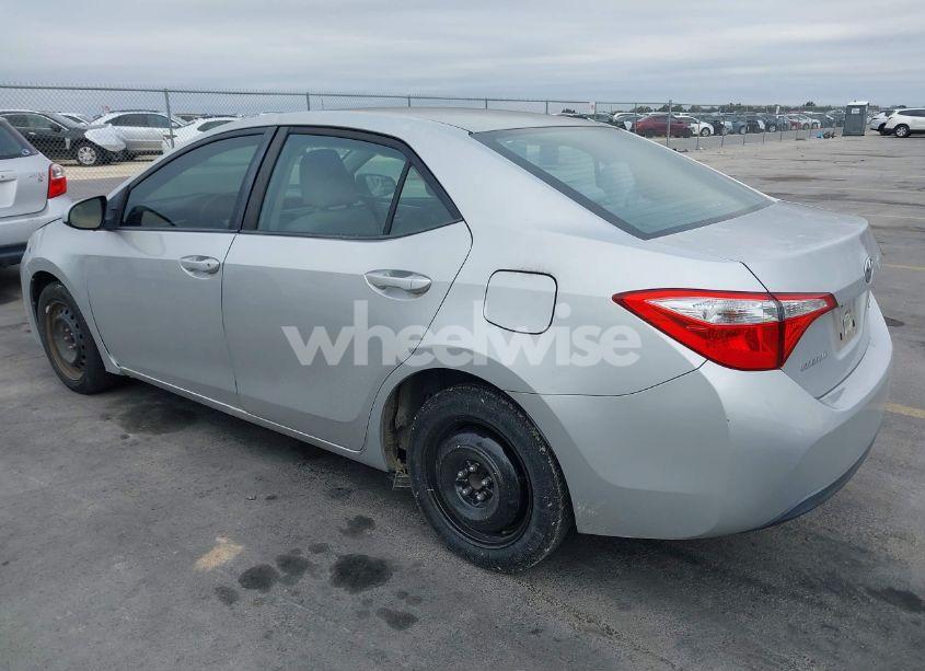 Photo 3 of 2015 Toyota Corolla LE (VIN 2T1BURHE1FC295674)