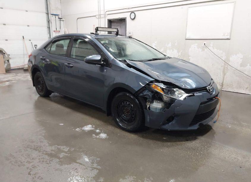 2015 Toyota Corolla L (VIN 2T1BURHE1FC312814) main photo