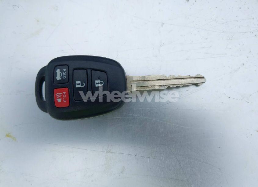 Photo 11 of 2015 Toyota Corolla S PLUS (VIN 2T1BURHE1FC313963)