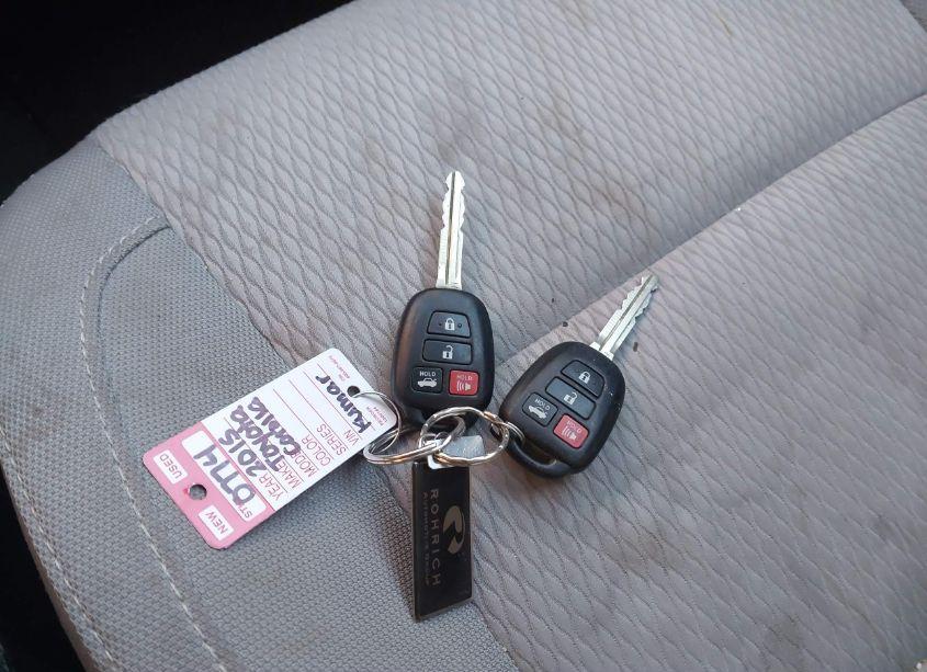 Photo 11 of 2015 Toyota Corolla LE (VIN 2T1BURHE1FC314370)