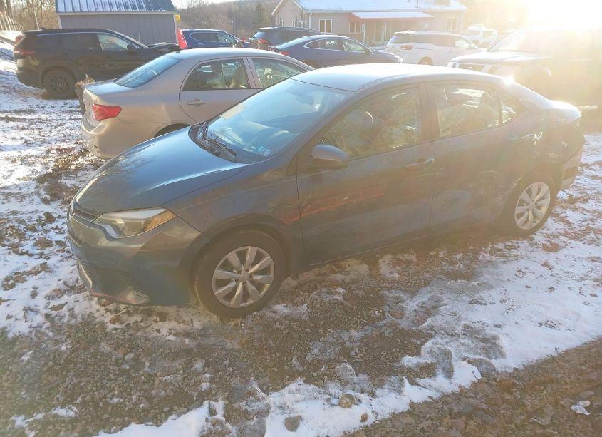 Photo 2 of 2015 Toyota Corolla LE (VIN 2T1BURHE1FC314370)