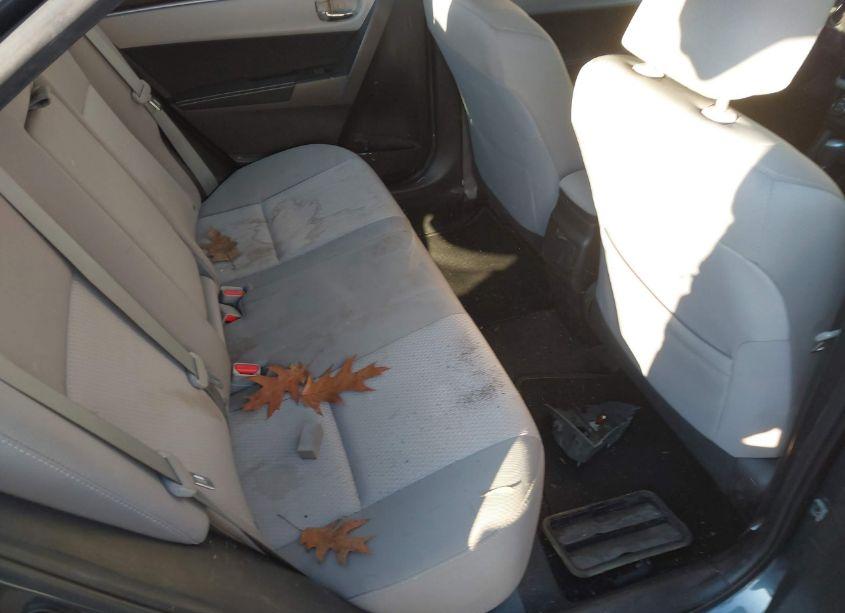 Photo 8 of 2015 Toyota Corolla LE (VIN 2T1BURHE1FC314370)