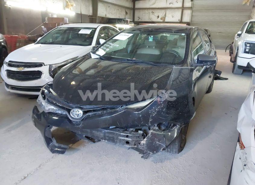 Photo 2 of 2015 Toyota Corolla LE (VIN 2T1BURHE1FC323697)