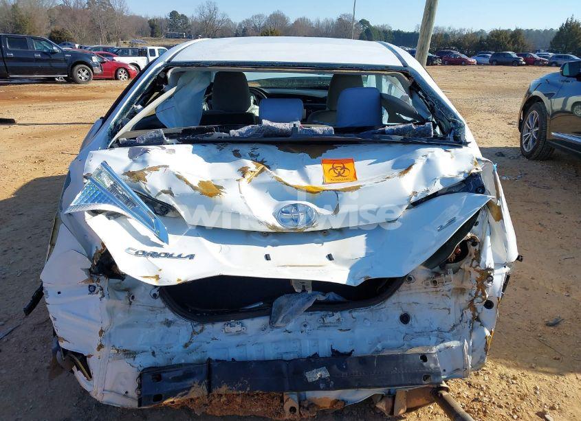 Photo 15 of 2015 Toyota Corolla LE (VIN 2T1BURHE1FC324543)