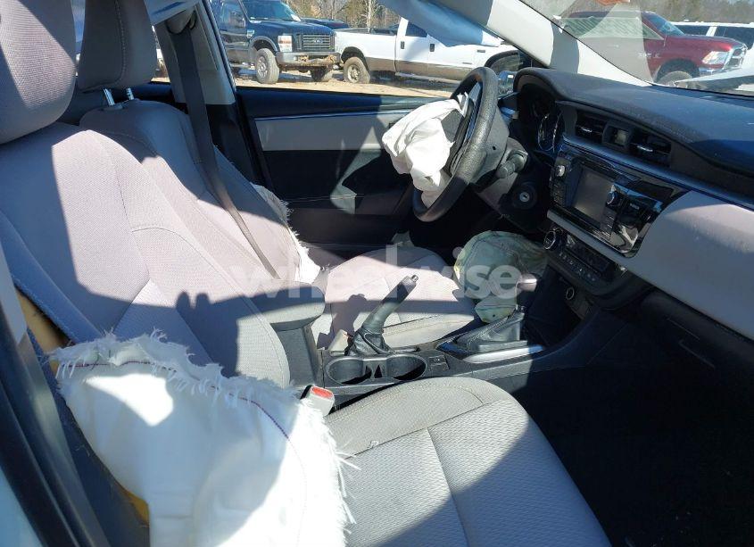 Photo 5 of 2015 Toyota Corolla LE (VIN 2T1BURHE1FC324543)